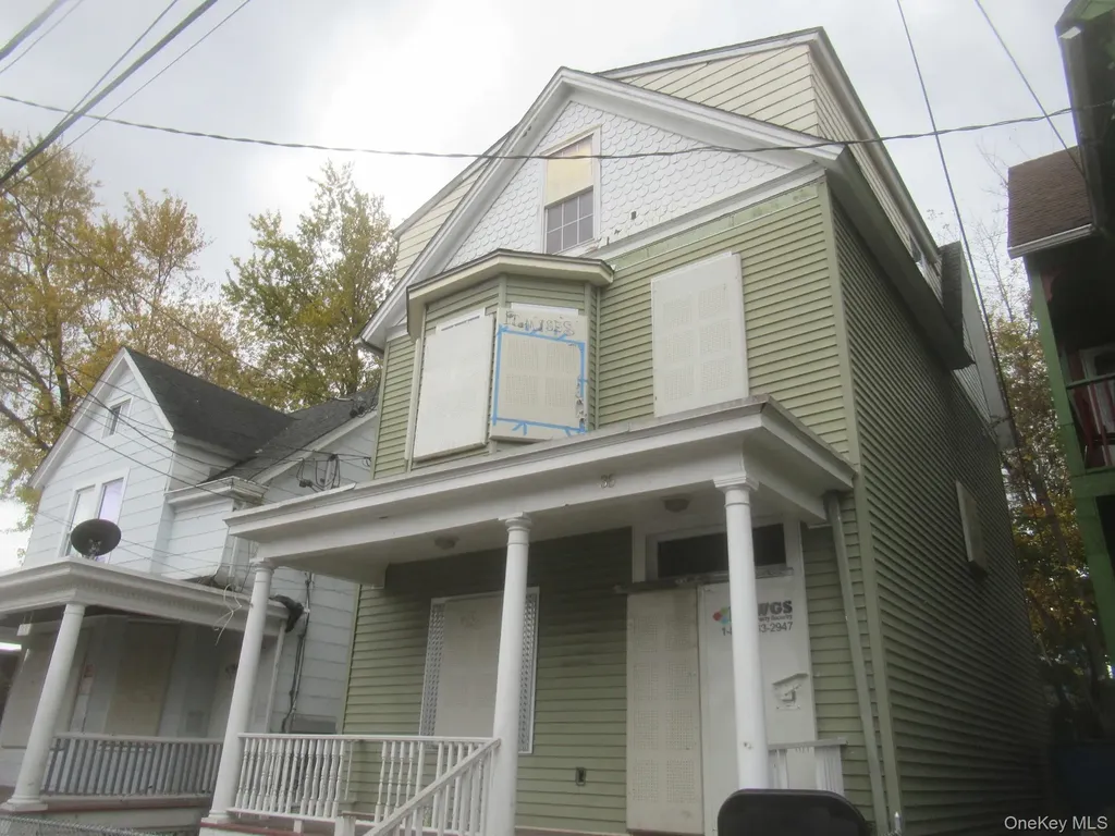 35 Carpenter Avenue Newburgh NY 12550