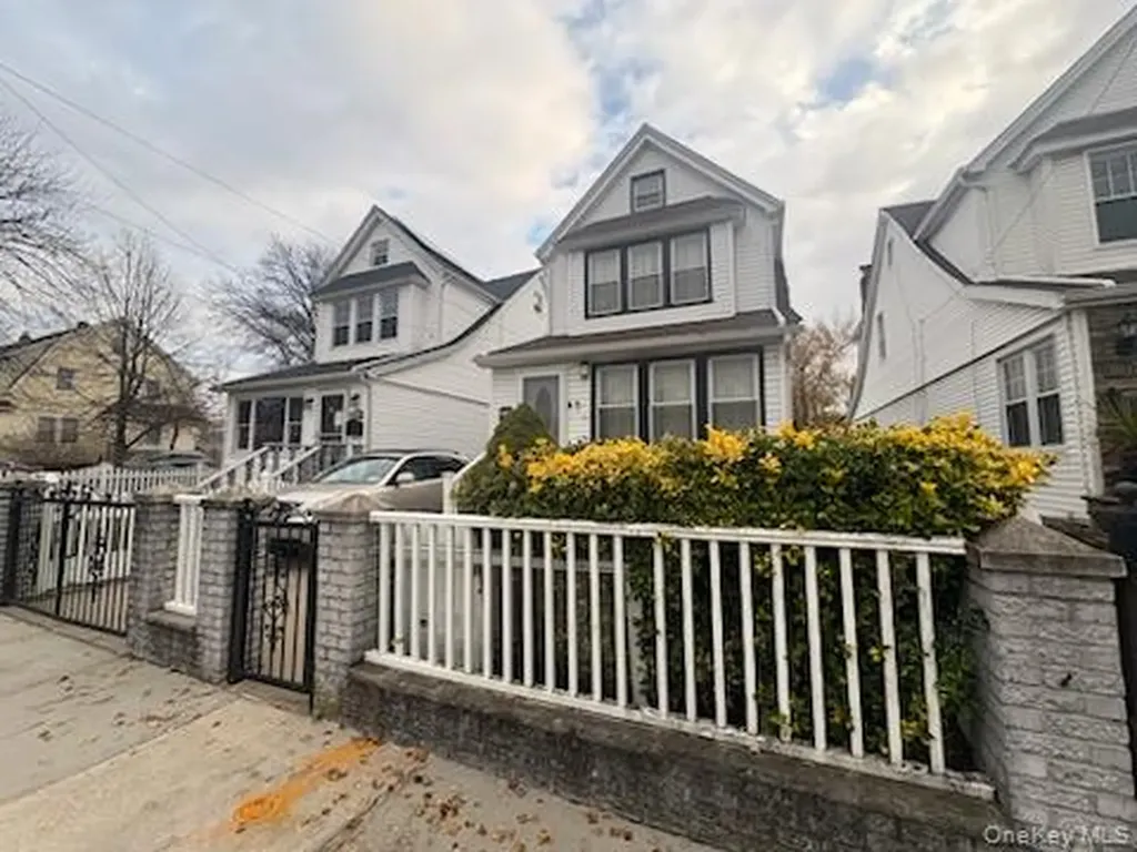 19144 113th Road Saint Albans NY 11412