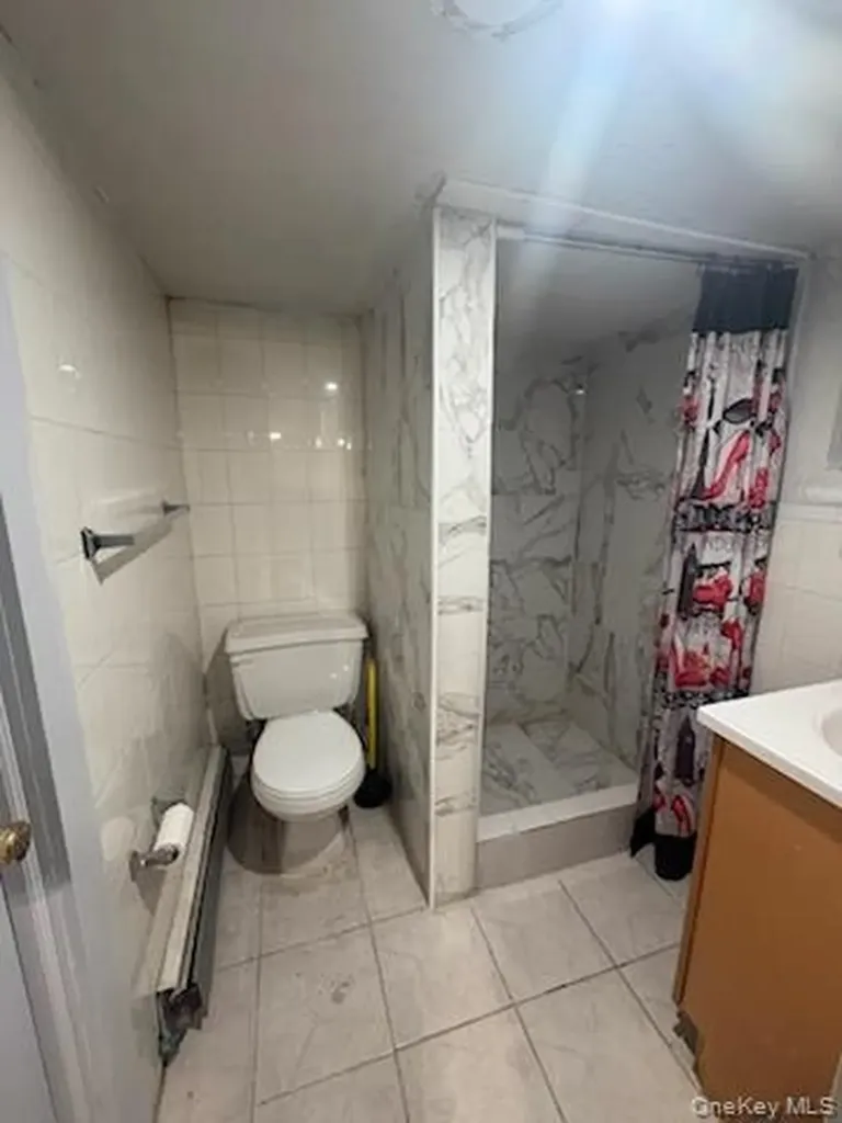 19144 113th Road Saint Albans NY 11412