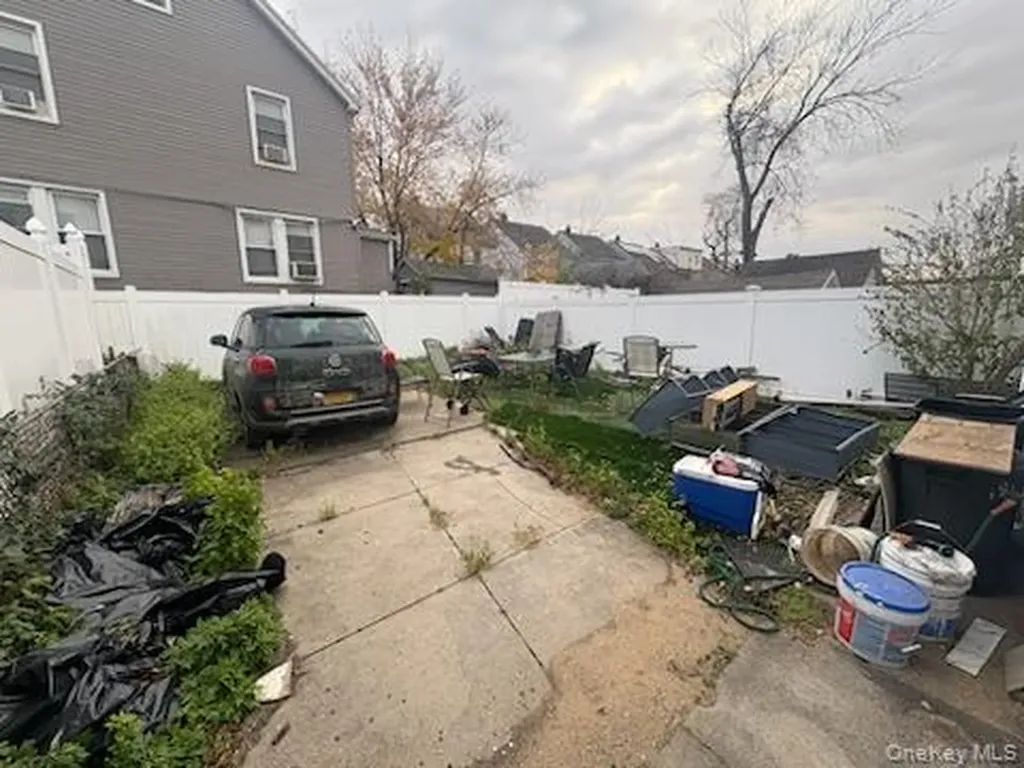 19144 113th Road Saint Albans NY 11412