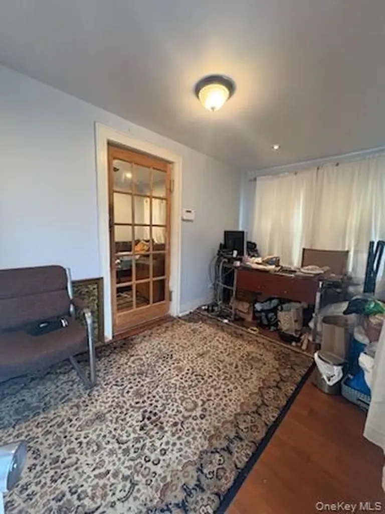 19144 113th Road Saint Albans NY 11412