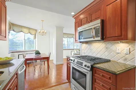 1270 North Avenue New Rochelle NY 10804