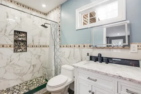 104 S Quaker Lane Hyde Park NY 12538