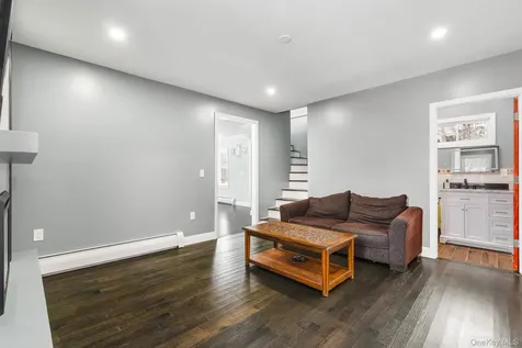 104 S Quaker Lane Hyde Park NY 12538