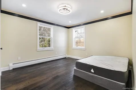 104 S Quaker Lane Hyde Park NY 12538