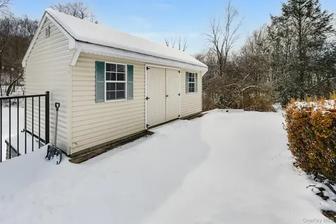 104 S Quaker Lane Hyde Park NY 12538