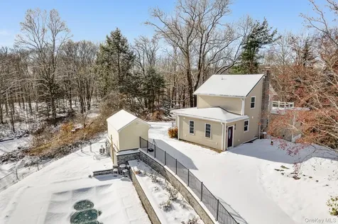 104 S Quaker Lane Hyde Park NY 12538