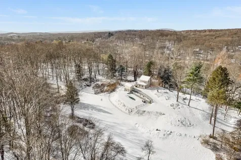 104 S Quaker Lane Hyde Park NY 12538