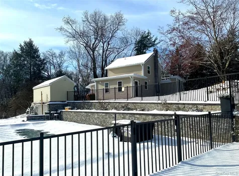 104 S Quaker Lane Hyde Park NY 12538