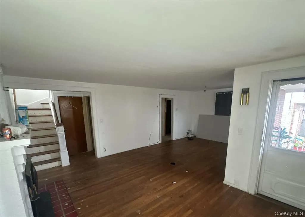 2922 Oceanside Road Oceanside NY 11572