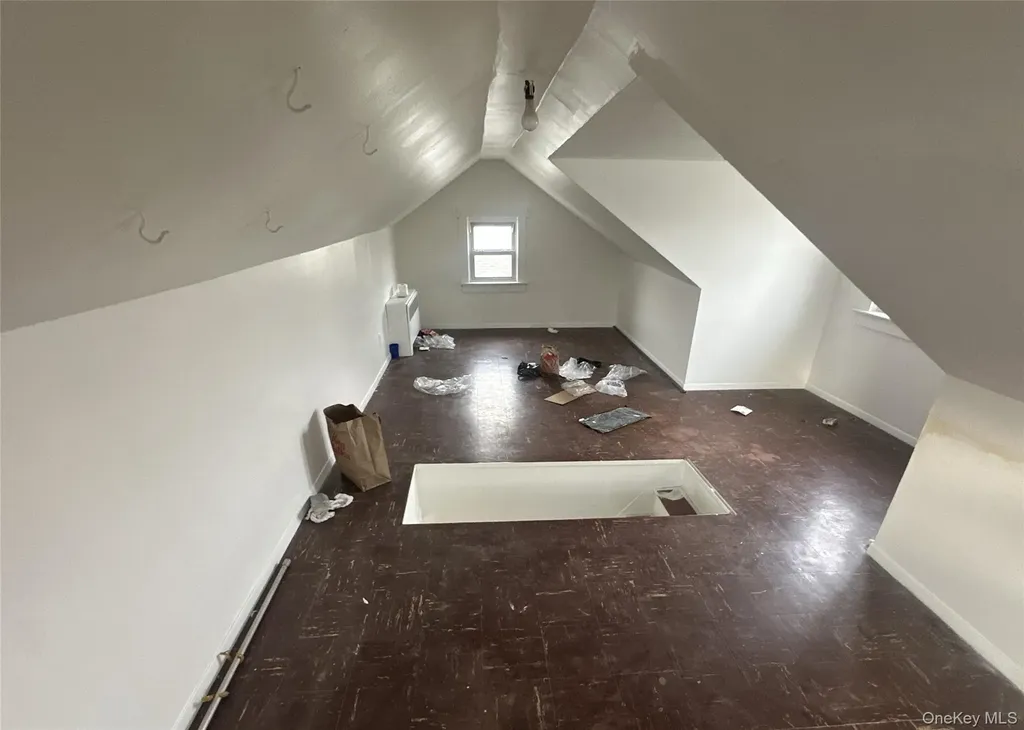 2922 Oceanside Road Oceanside NY 11572