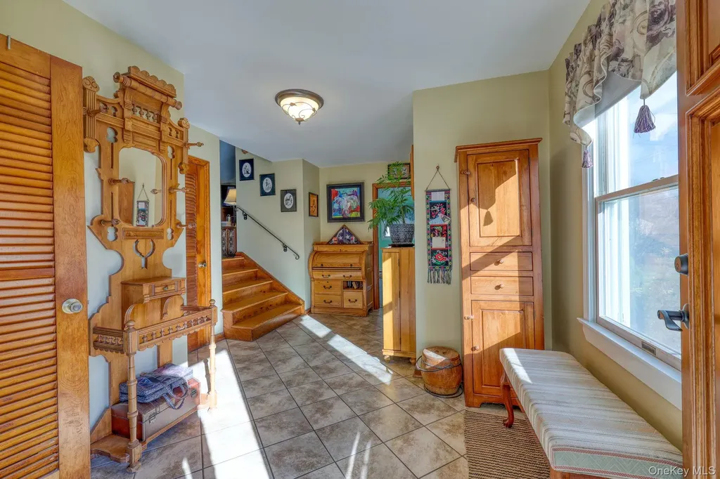 17 Homer Place Poughkeepsie NY 12603