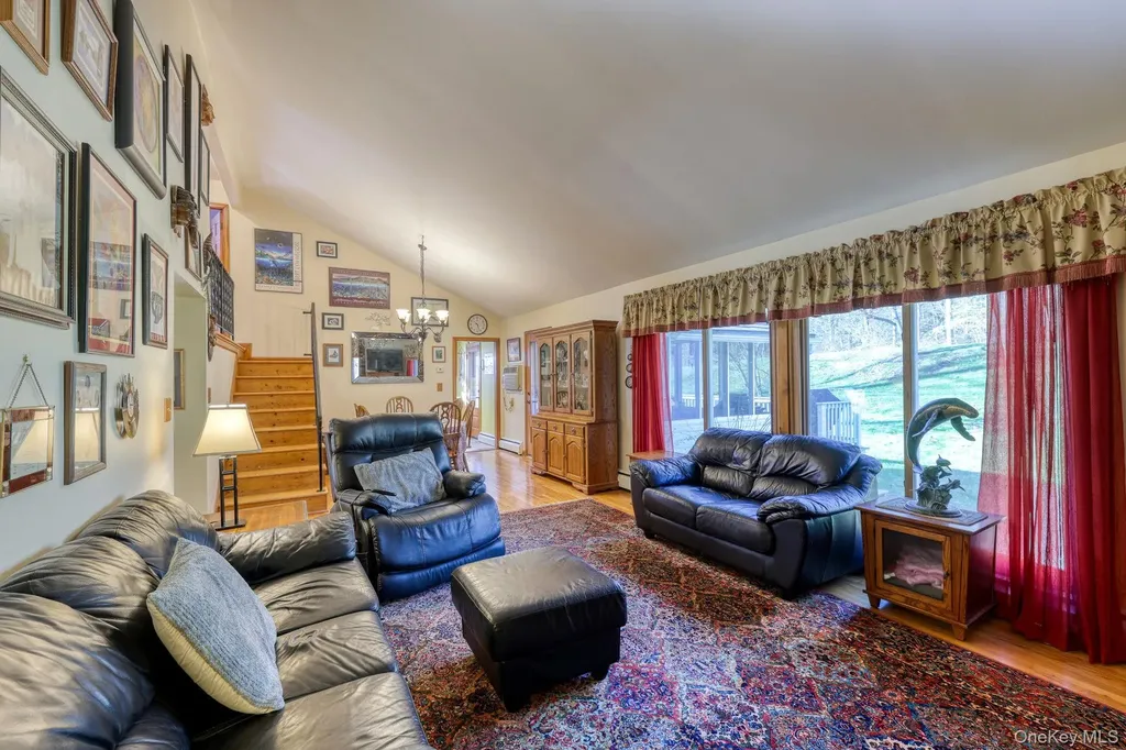 17 Homer Place Poughkeepsie NY 12603