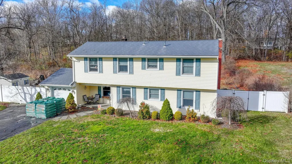 17 Homer Place Poughkeepsie NY 12603