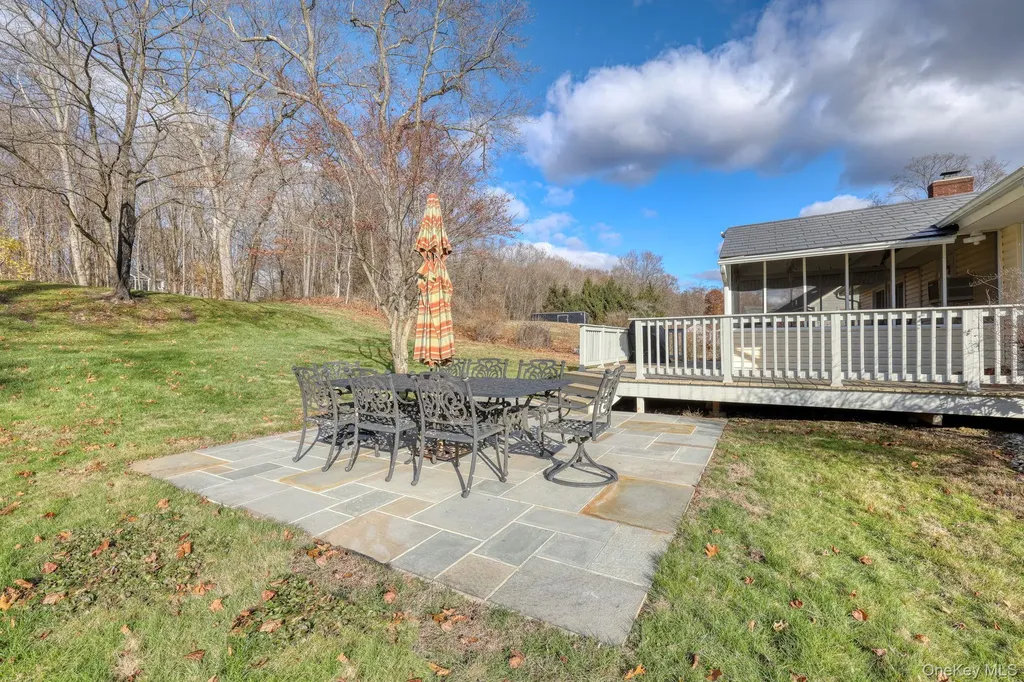 17 Homer Place Poughkeepsie NY 12603