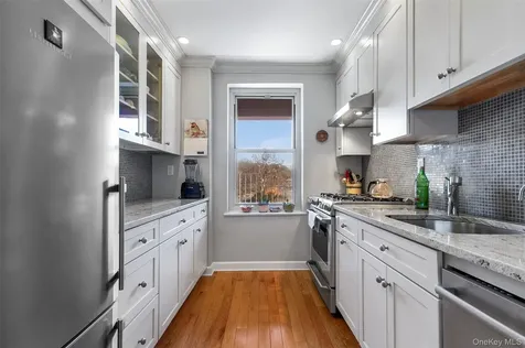 565 Broadway Hastings-on-hudson NY 10706