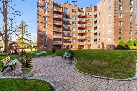 565 Broadway Hastings-on-hudson NY 10706