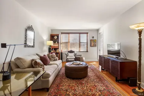 565 Broadway Hastings-on-hudson NY 10706