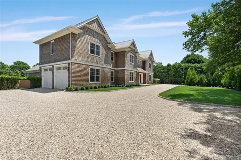 100 Narrow Lane Southampton NY 11968