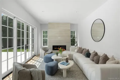 100 Narrow Lane Southampton NY 11968