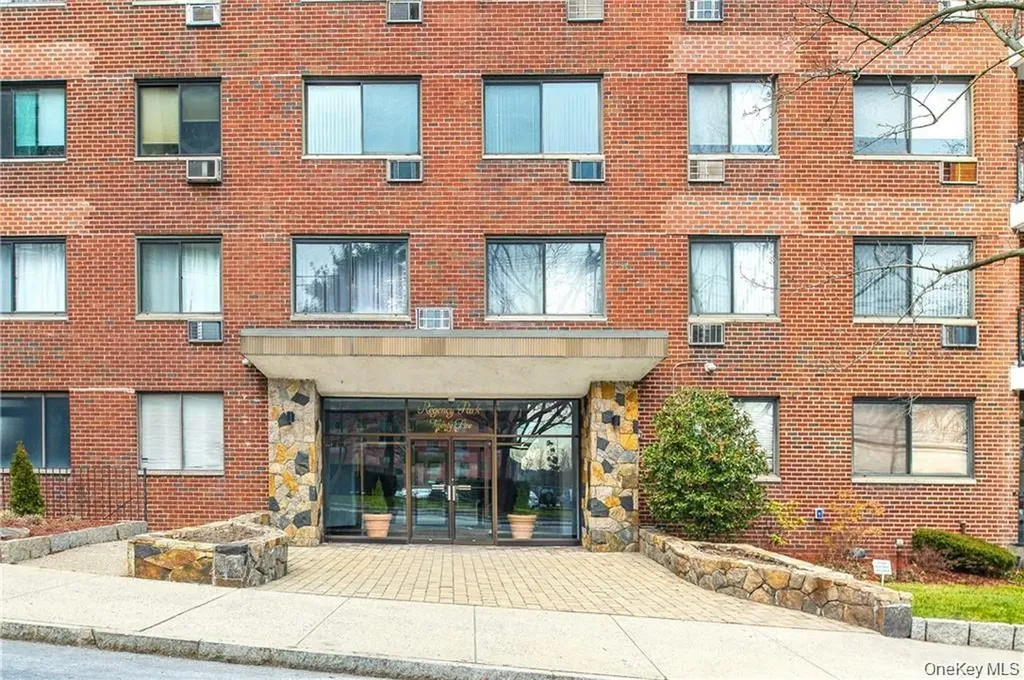 25 Lake Street White Plains NY 10603