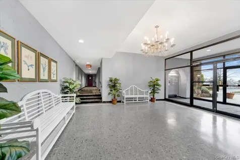 25 Lake Street White Plains NY 10603