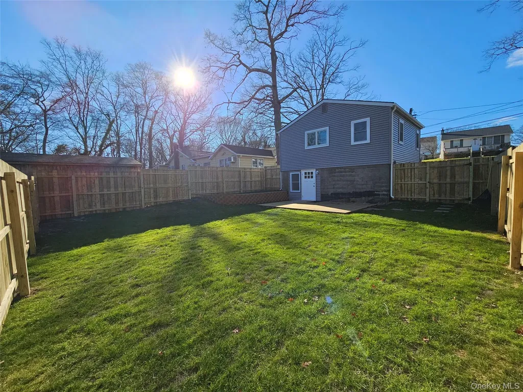 133 Denton Street Patchogue NY 11772