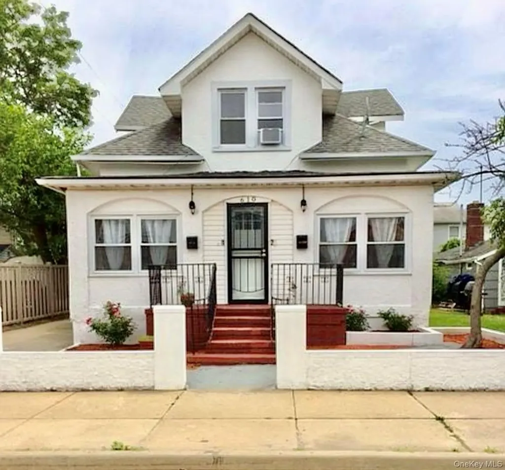 610 Laurelton Boulevard Long Beach NY 11561