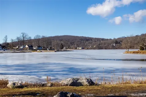 79 Clubhouse Drive Carmel NY 10512