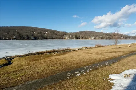 79 Clubhouse Drive Carmel NY 10512