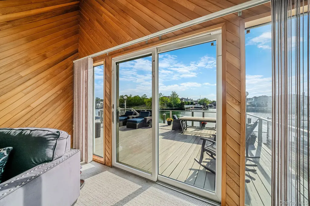 3452 Ocean Avenue Oceanside NY 11572