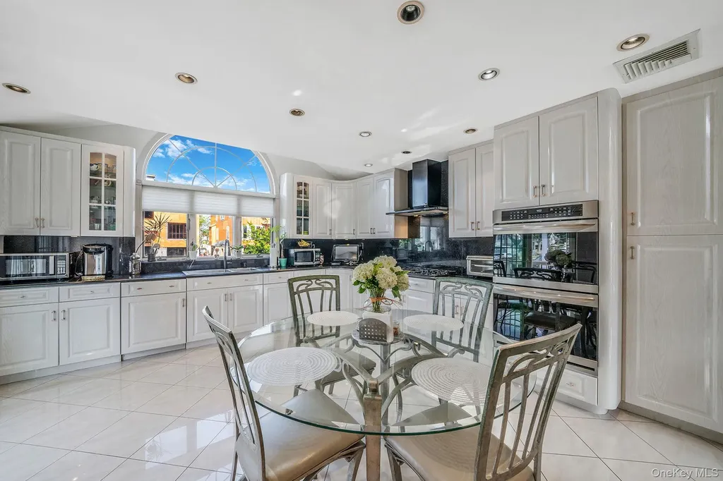 3452 Ocean Avenue Oceanside NY 11572