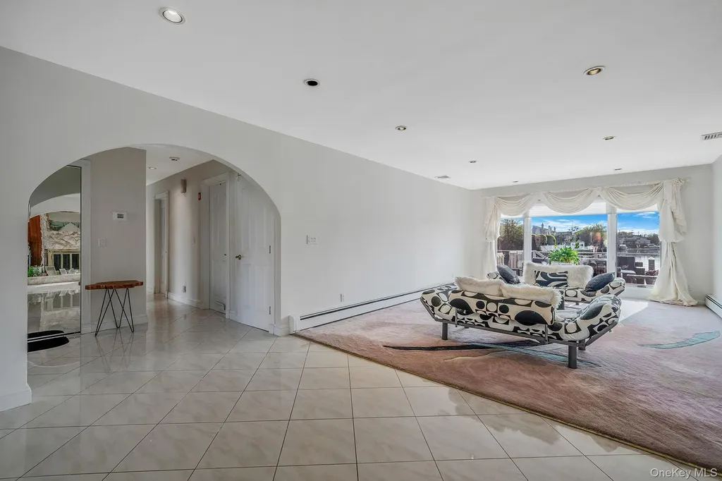 3452 Ocean Avenue Oceanside NY 11572