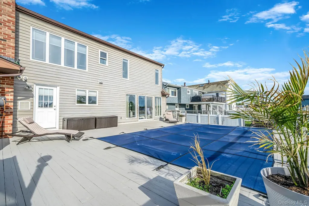 3452 Ocean Avenue Oceanside NY 11572
