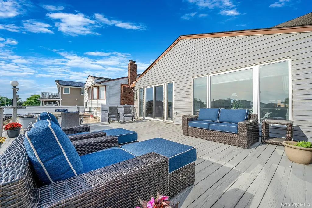 3452 Ocean Avenue Oceanside NY 11572