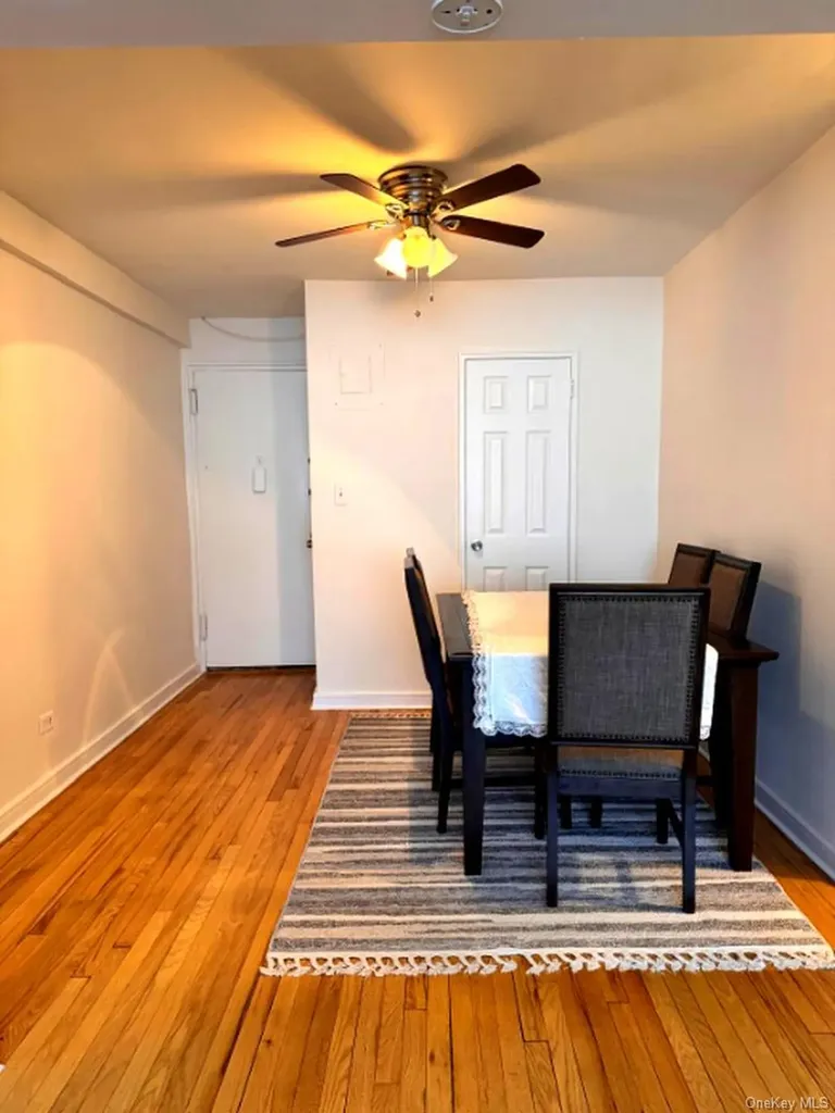 4320 Van Cortlandt Park E Bronx NY 10470