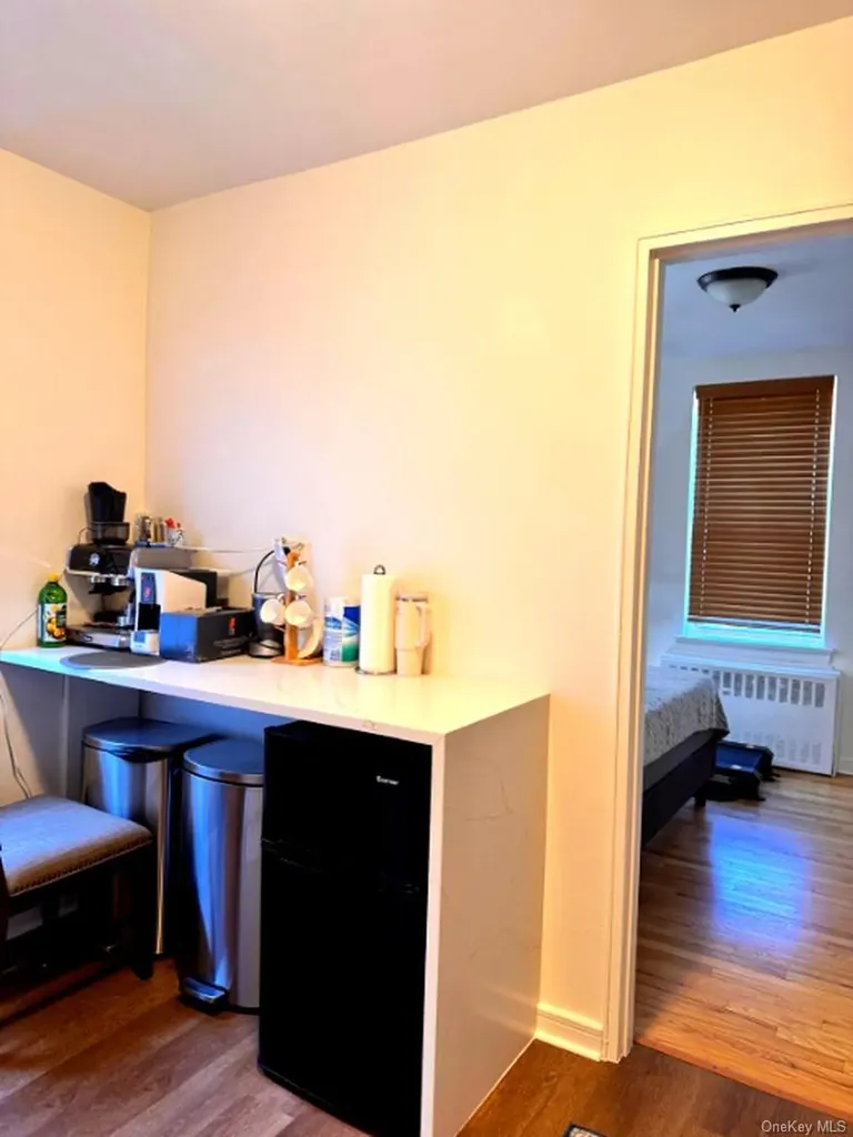 4320 Van Cortlandt Park E Bronx NY 10470