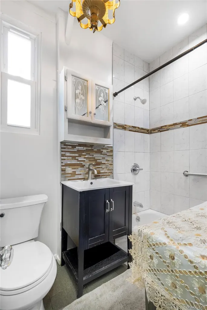 853 E 49th Street Brooklyn NY 11203