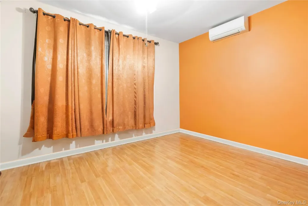 853 E 49th Street Brooklyn NY 11203