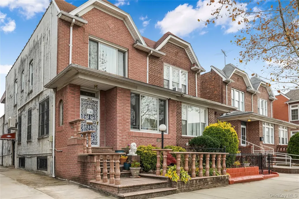 853 E 49th Street Brooklyn NY 11203