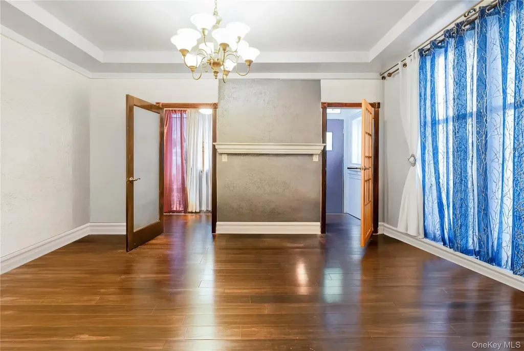 853 E 49th Street Brooklyn NY 11203