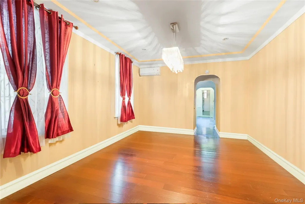 853 E 49th Street Brooklyn NY 11203