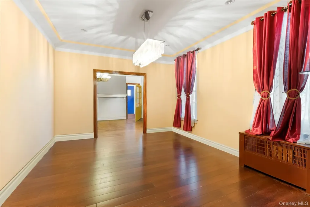 853 E 49th Street Brooklyn NY 11203