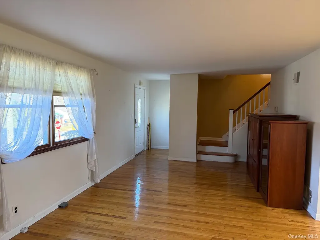 93 Whitman Road Yonkers NY 10710