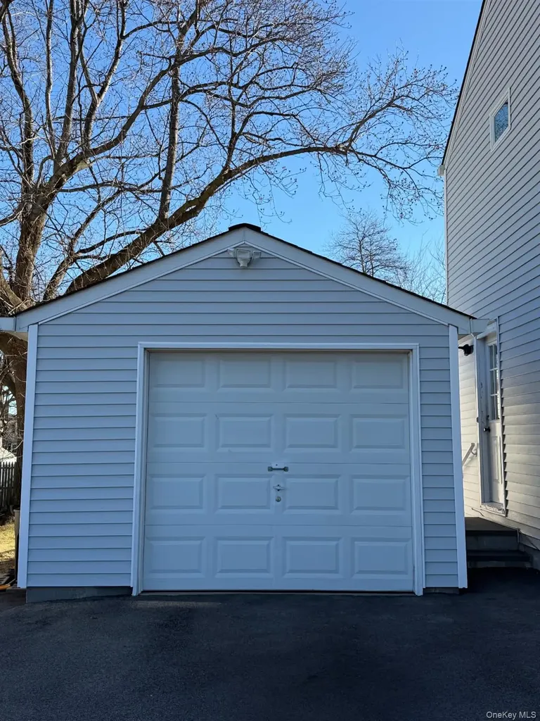 93 Whitman Road Yonkers NY 10710