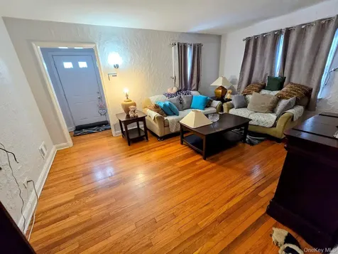 78 Onondaga Street Yonkers NY 10704