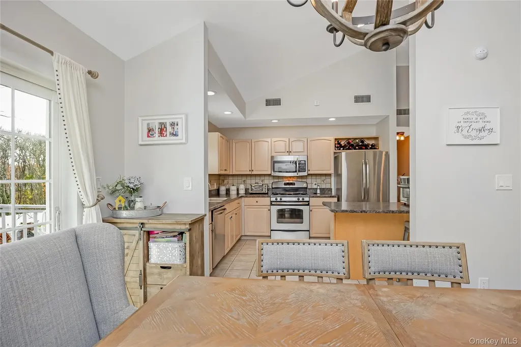1291 Boston Avenue Bay Shore NY 11706