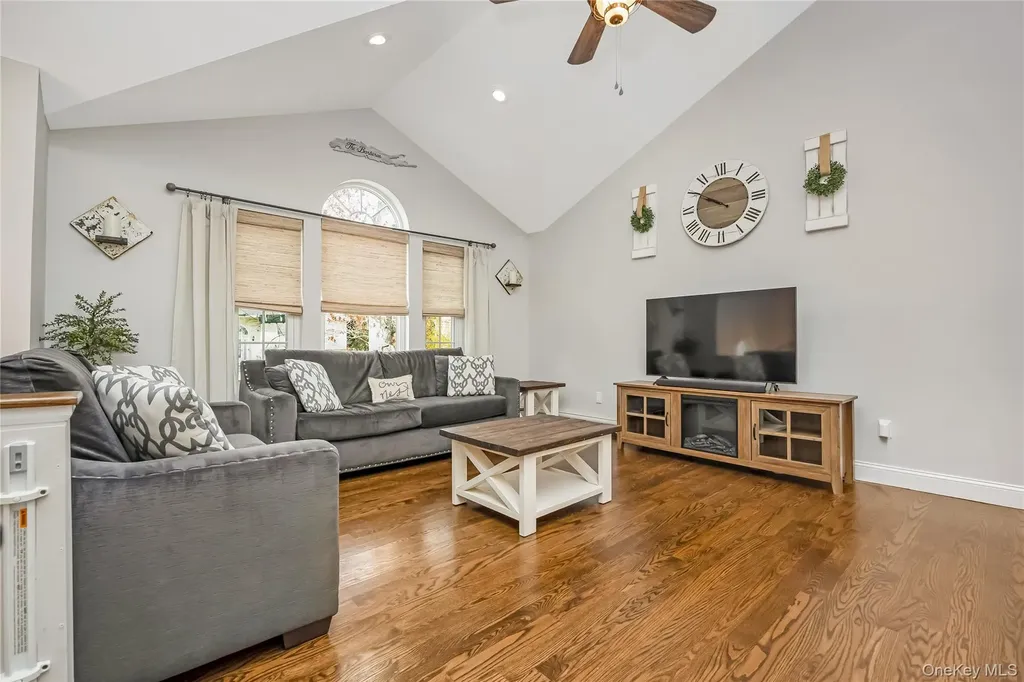 1291 Boston Avenue Bay Shore NY 11706