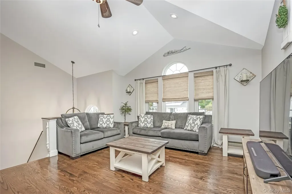1291 Boston Avenue Bay Shore NY 11706
