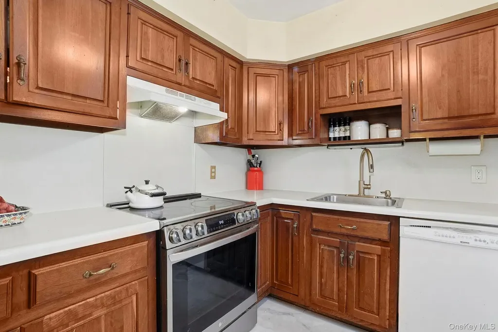 46 Mitchell Avenue Poughkeepsie NY 12603